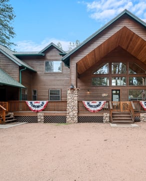 Chic's Coop - Family-Friendly & Spacious